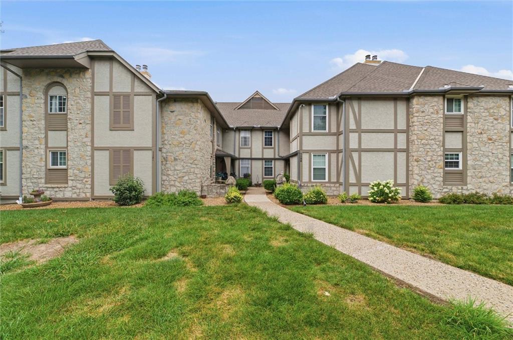 1st image of 1121 Nw 12th St #C, Blue Springs, MO 64015 | MLS# 2634415