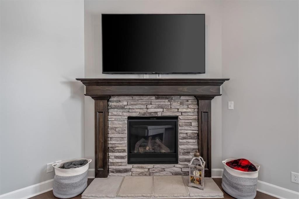 4th image of 1327 N 161St Ter, Basehor, KS 66007 | MLS# 2634416