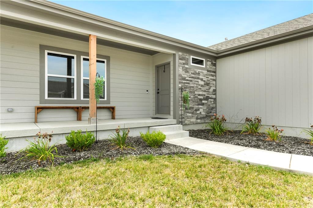4th image of 1201 Nw 4Th St, Oak Grove, MO 64075 | MLS# 2634421