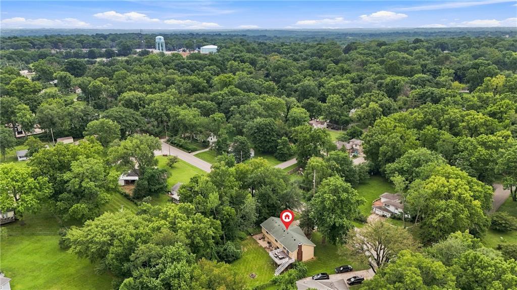 4th image of 6212 E Red Bridge Rd, Kansas City, MO 64134 | MLS# 2634429