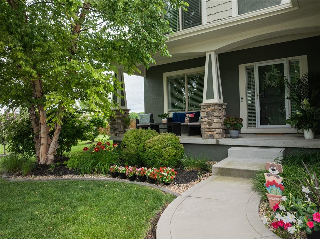 4th image of 104 Sw Greenbriar Dr, Lees Summit, MO 64064 | MLS# 2634430