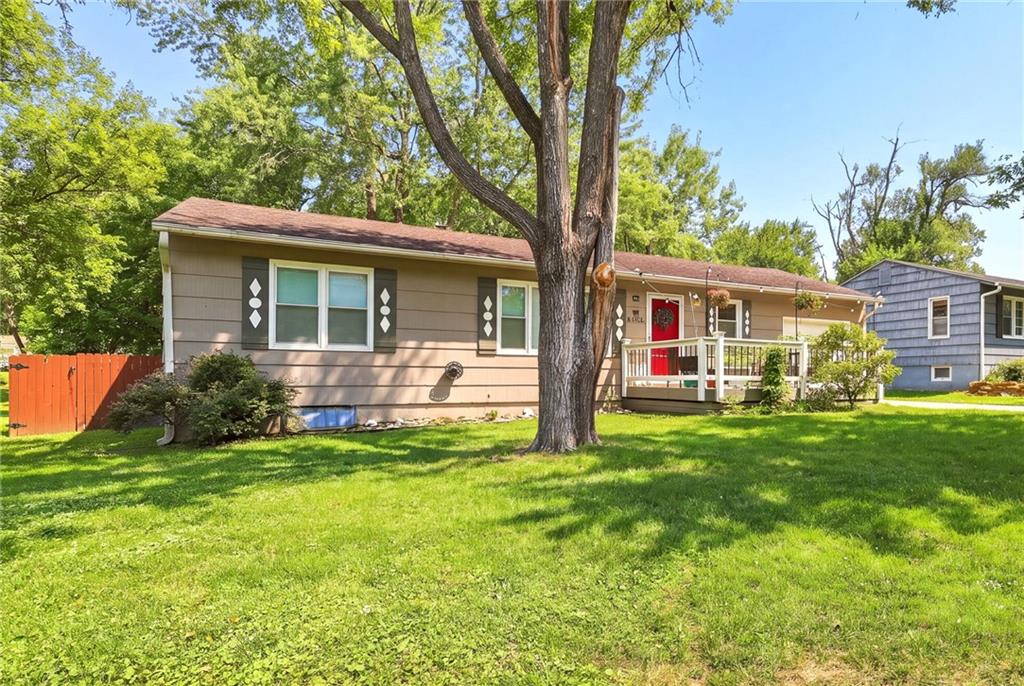 2nd image of 7306 Dearborn St, Overland Park, KS 66204 | MLS# 2634460