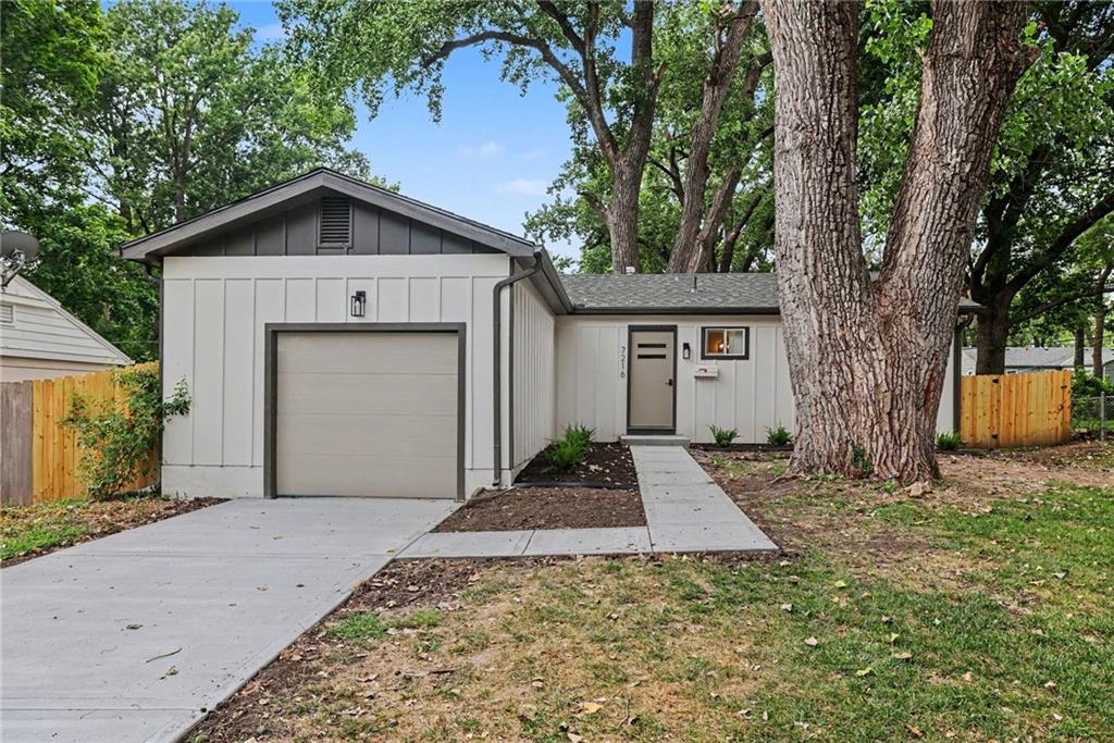 1st image of 7216 Beverly St, Overland Park, KS 66204 | MLS# 2634488
