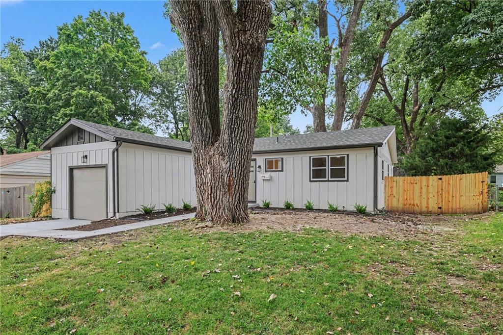 2nd image of 7216 Beverly St, Overland Park, KS 66204 | MLS# 2634488
