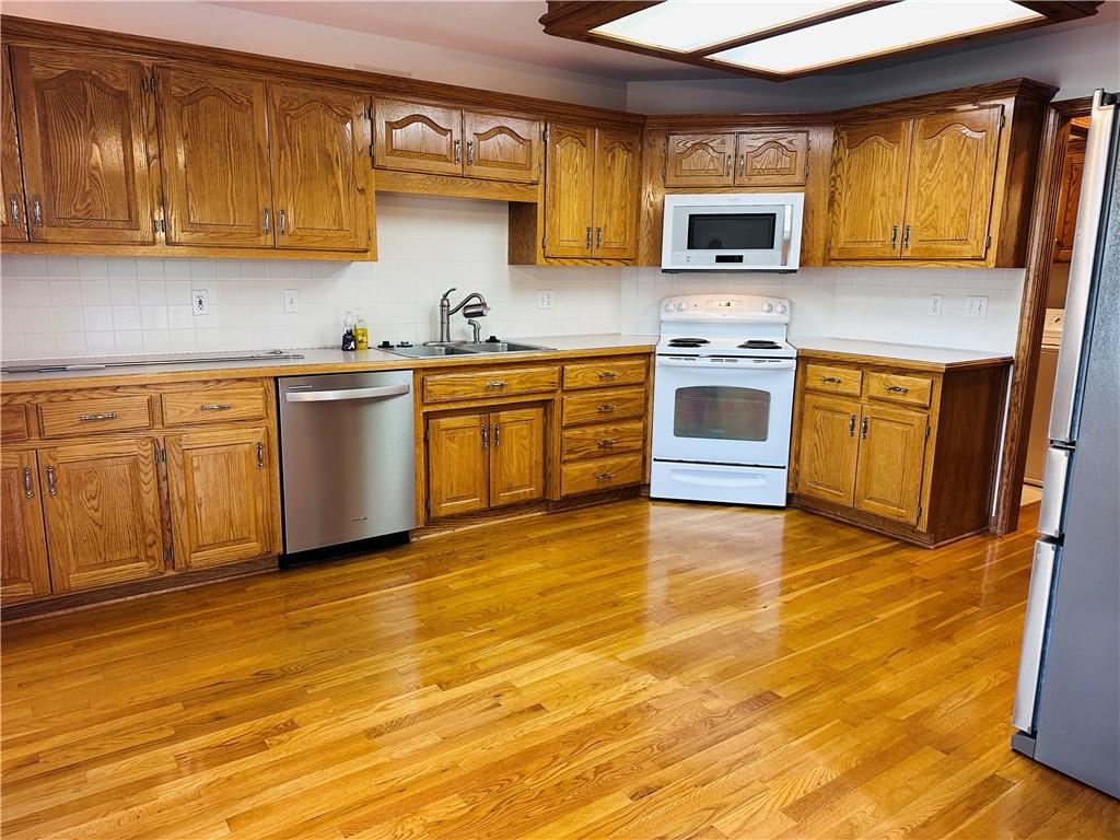 2nd image of 19009 E 34 St S, Independence, MO 64057 | MLS# 2634516