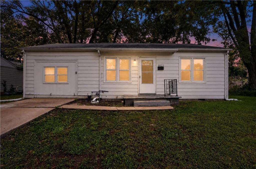 1st image of 3923 Nebraska Ave, Kansas City, KS 66102 | MLS# 2634522