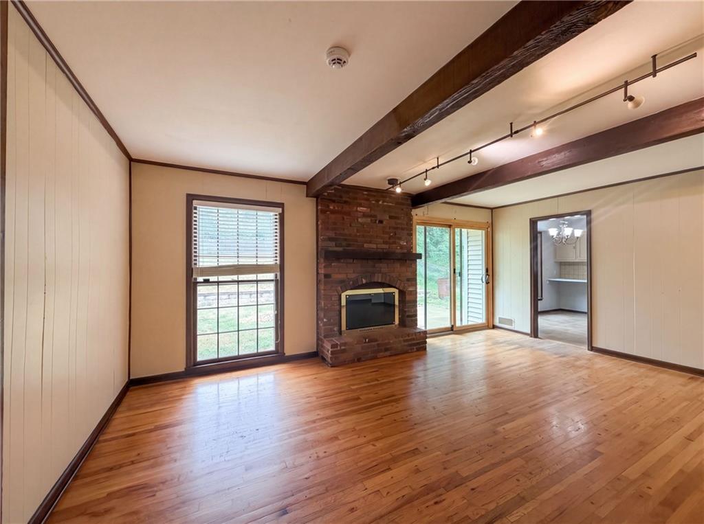 3rd image of 6916 N Overland Dr, Kansas City, MO 64151 | MLS# 2634544
