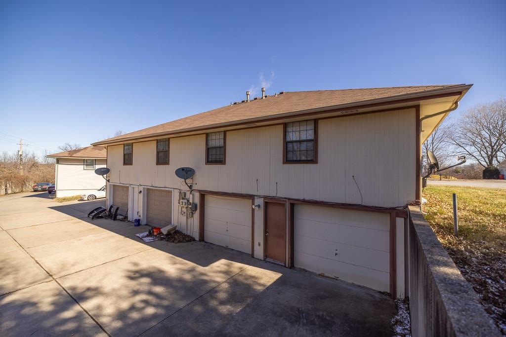 4th image of 1700 & 1702 S Swope Dr, Independence, MO 64057 | MLS# 2634553