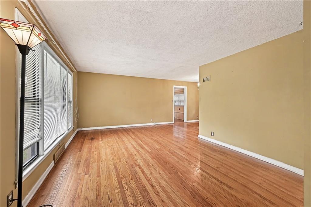 2nd image of 2449 S 49th Ter, Kansas City, KS 66106 | MLS# 2634579