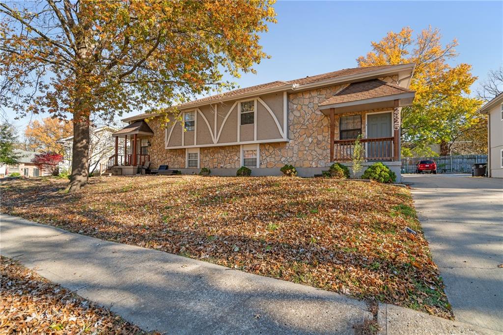 2nd image of 2829 Tepee Ave, Independence, MO 64057 | MLS# 2634584