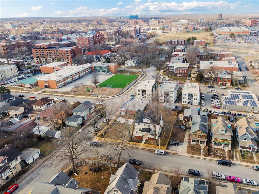 43rd image of 3312 Holmes St, Kansas City, MO 64109 | MLS# 2634606