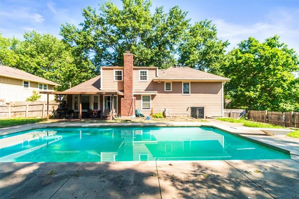 1st image of 12101 E 60th Ter, Kansas City, MO 64133 | MLS# 2634609