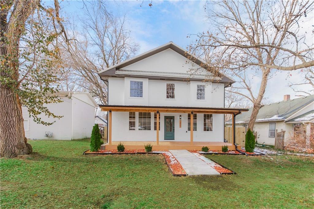2nd image of 1327 New Jersey St, Lawrence, KS 66044 | MLS# 2634610