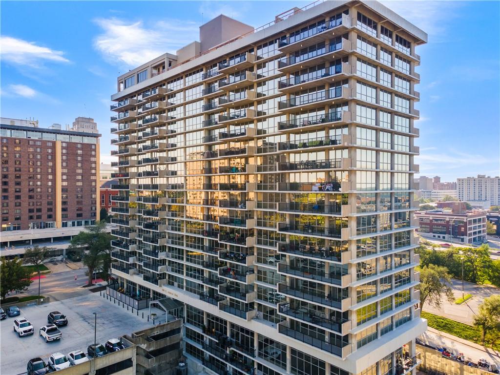 1st image of 600 E Admiral Blvd Blvd #407, Kansas City, MO 64106 | MLS# 2634618