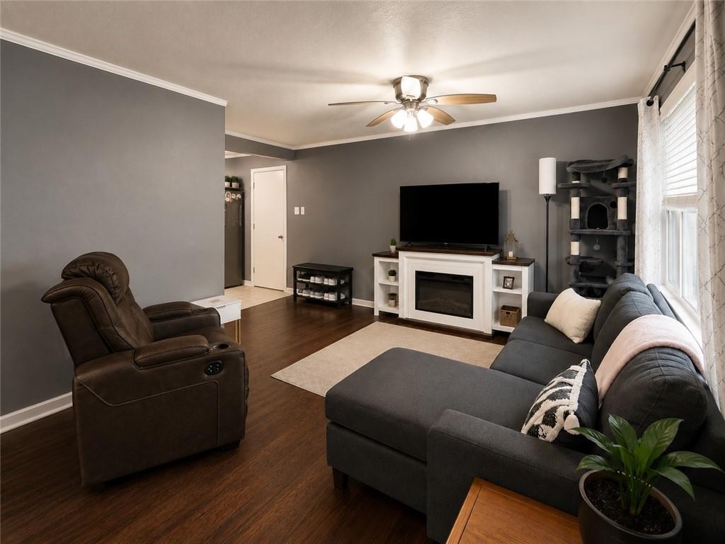 2nd image of 3904 Ne 52nd Ter, Kansas City, MO 64119 | MLS# 2634620