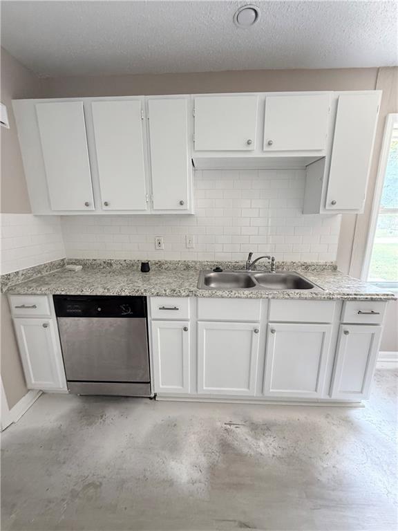 3rd image of 7806 E 112Th St, Kansas City, MO 64134 | MLS# 2634651