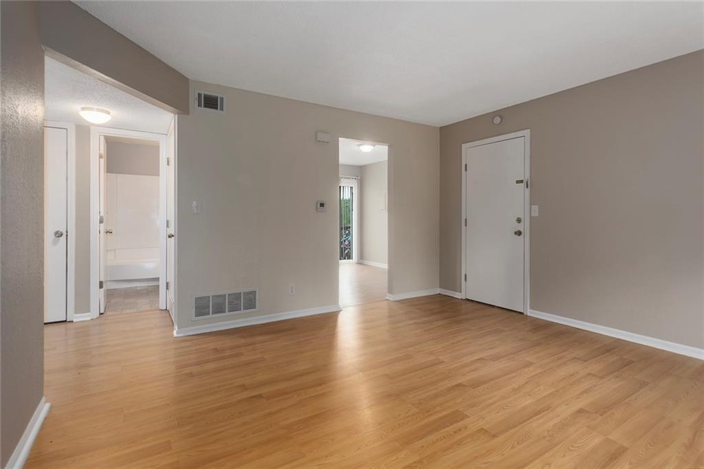 4th image of 2621 N 155Th Ter, Basehor, KS 66007 | MLS# 2634674