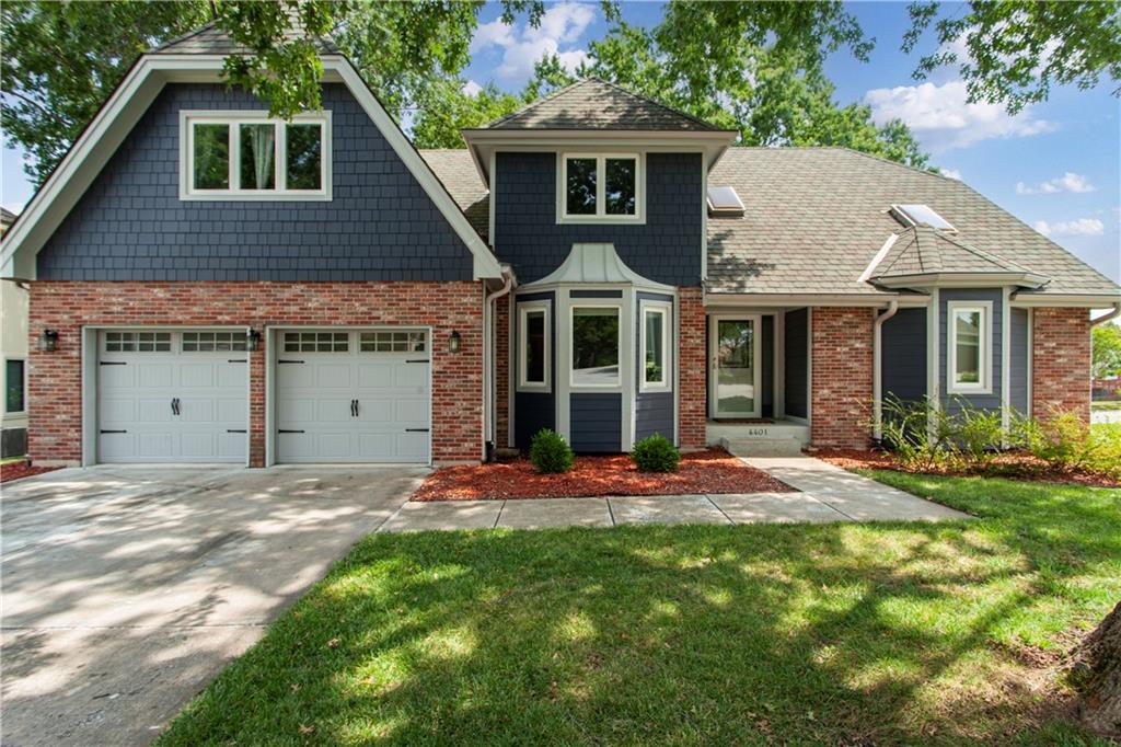1st image of 4401 Ne Hoit Dr, Lees Summit, MO 64064 | MLS# 2634681