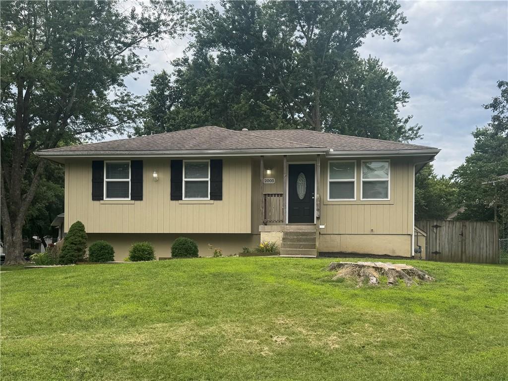 1st image of 2005 Se 2nd Ter, Lees Summit, MO 64063 | MLS# 2634688