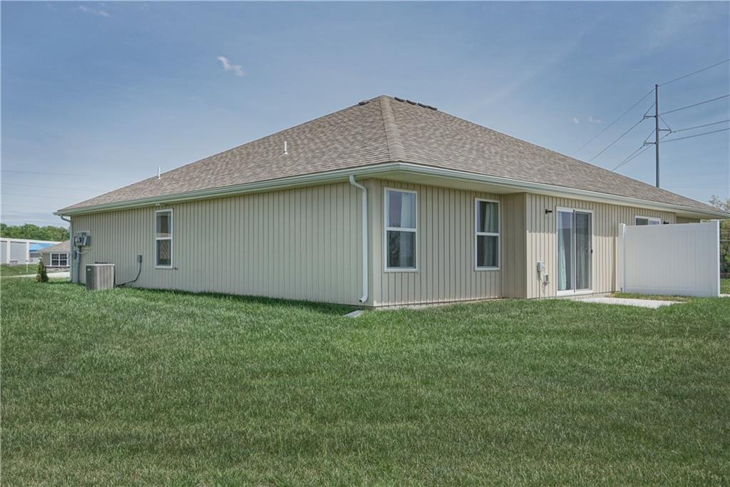 3rd image of 21107-21109 E 8Th St, Independence, MO 64056 | MLS# 2634711