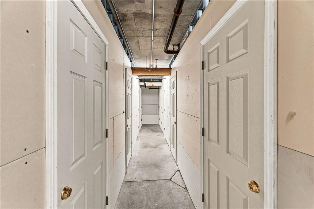 2nd image of 700 E 8Th St, Kansas City, MO 64106