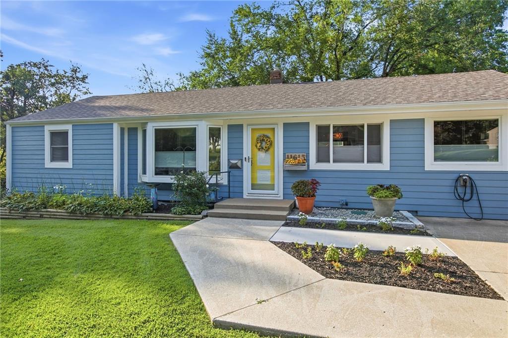 1st image of 11615 E 38 St S, Independence, MO 64052 | MLS# 2634732
