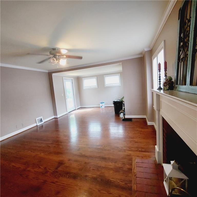 3rd image of 520 N Pleasant St, Independence, MO 64050 | MLS# 2634738