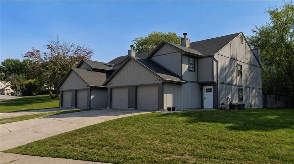 2nd image of 448 Ne Churchill St, Lees Summit, MO 64086 | MLS# 2634746
