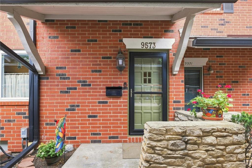 1st image of 9573 Outlook Dr, Overland Park, KS 66207 | MLS# 2634757