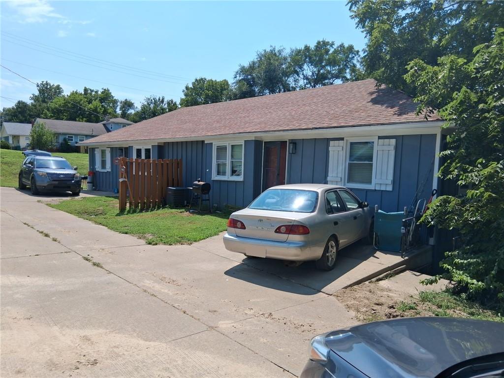 1st image of 2440 S 53rd Ln, Kansas City, KS 66106 | MLS# 2634780
