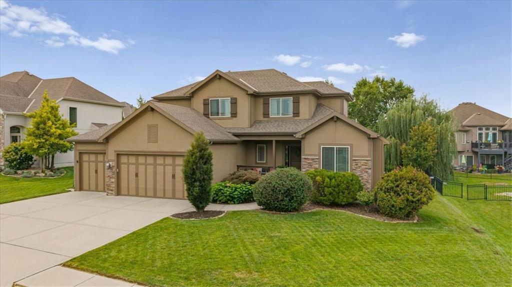 2nd image of 1224 Kingsland Cir, Raymore, MO 64083 | MLS# 2634789