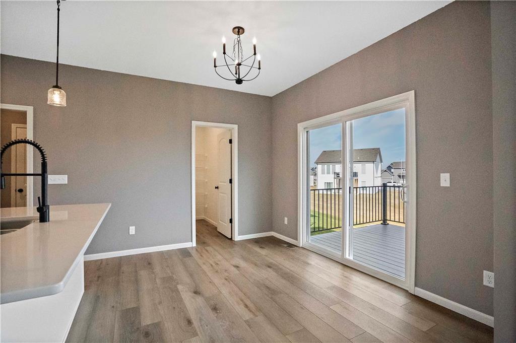 5th image of 12604 S Parkwood Dr, Lee's Summit, MO 64086 | MLS# 2634795
