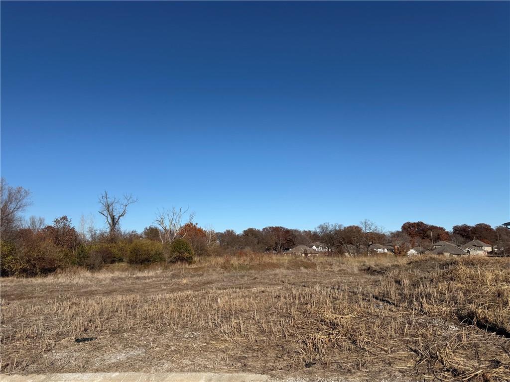 2nd image of 4537 Appleton Ave, Kansas City, MO 64133 | MLS# 2634823