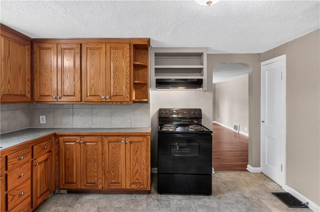 3rd image of 4625 Georgia Ave, Kansas City, KS 66104 | MLS# 2634844