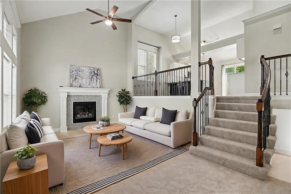 3rd image of 1221 Sw Nagona Ln, Lees Summit, MO 64082 | MLS# 2634851