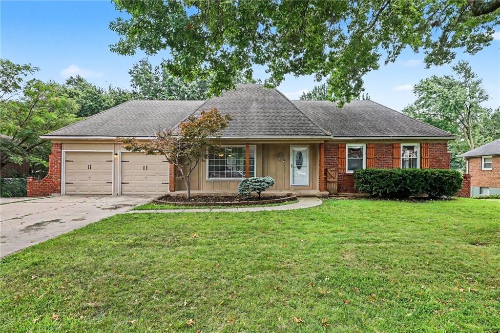 2nd image of 702 Nw 12th St, Blue Springs, MO 64015 | MLS# 2634866