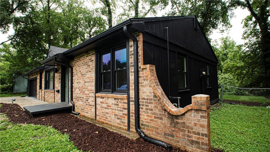 3rd image of 18405 E Truman Rd, Independence, MO 64057 | MLS# 2634867
