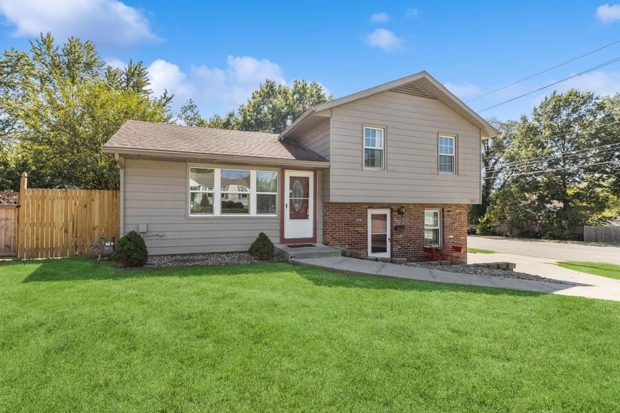 2nd image of 8617 W 92nd St, Overland Park, KS 66212 | MLS# 2634891