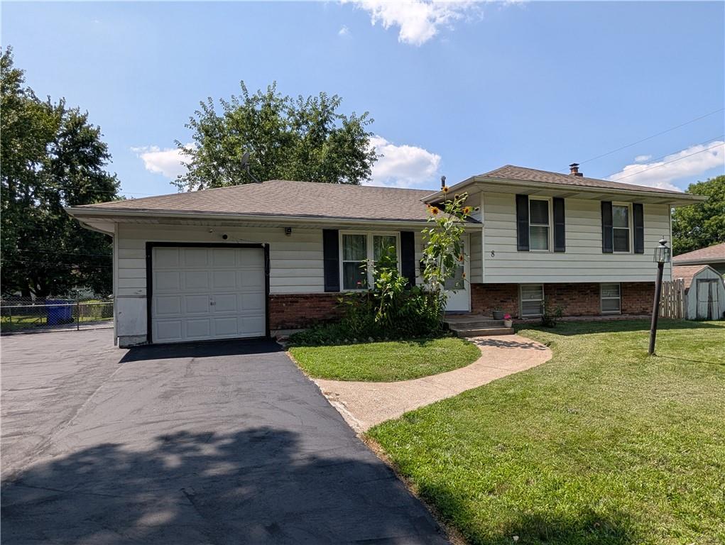1st image of 8 Nw Noel St, Lees Summit, MO 64063 | MLS# 2634896