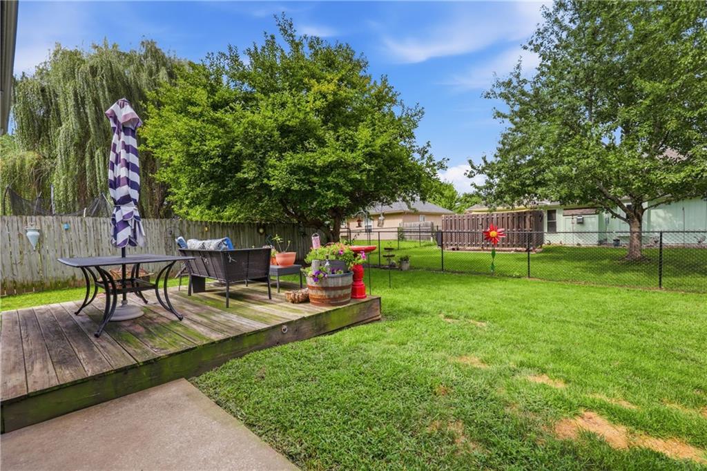 4th image of 846 Sw Country Hill Dr, Grain Valley, MO 64029 | MLS# 2634906