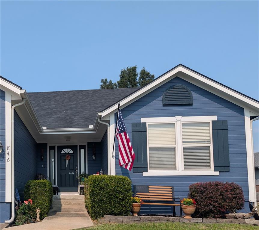 2nd image of 846 Sw Country Hill Dr, Grain Valley, MO 64029 | MLS# 2634906