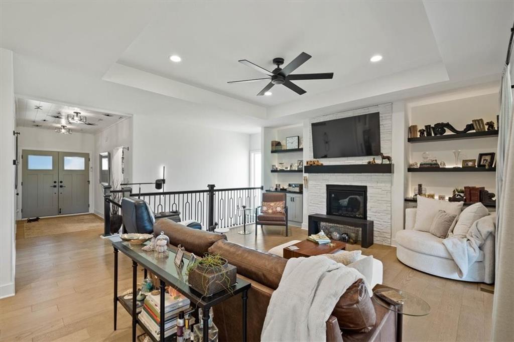 3rd image of 6141 N Chelsea Ave, Kansas City, MO 64119 | MLS# 2634958