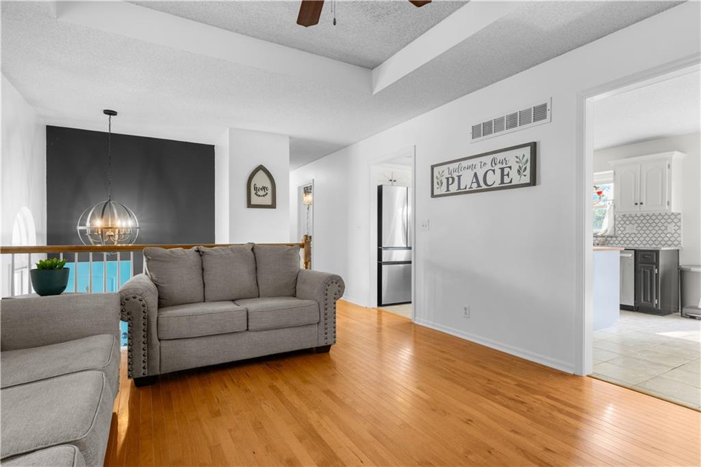 5th image of 1508 Nw Nicholas Dr, Grain Valley, MO 64029 | MLS# 2634959