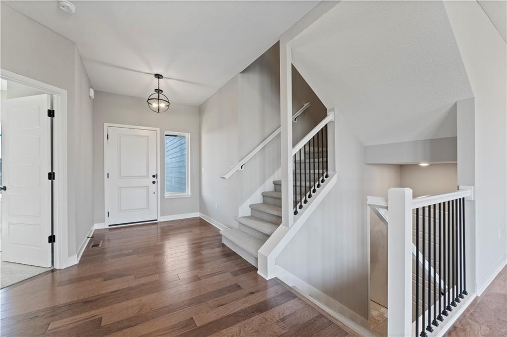 2nd image of 300 Sw Amara Dr, Blue Springs, MO 64064 | MLS# 2634997
