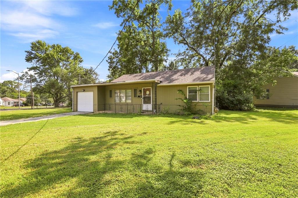 2nd image of 7400 Lamar Ave, Overland Park, KS 66204 | MLS# 2635004