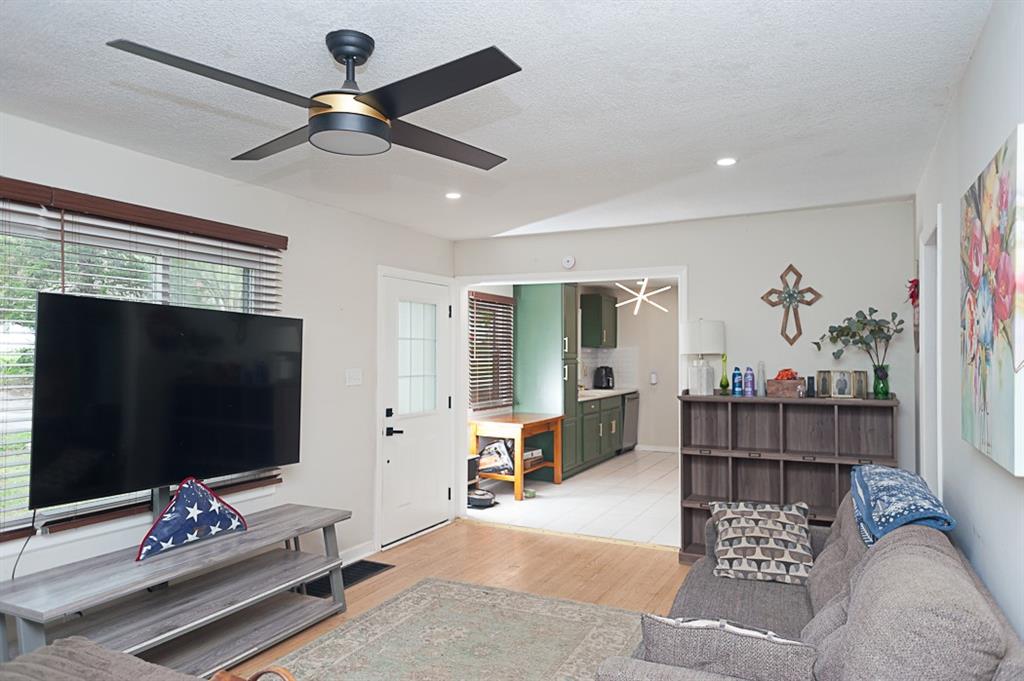 2nd image of 10813 E 58th Ter, Raytown, MO 64133 | MLS# 2635007
