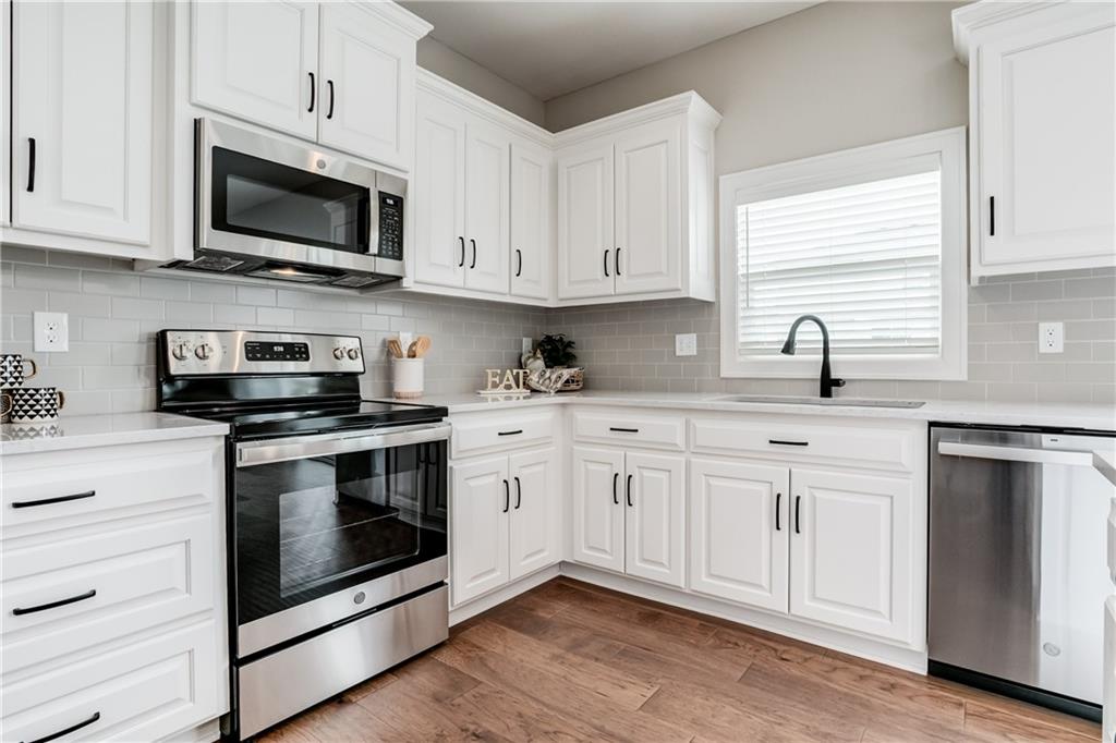 image of 28601 W 162nd St, Gardner, KS 66030 | MLS# 2635008