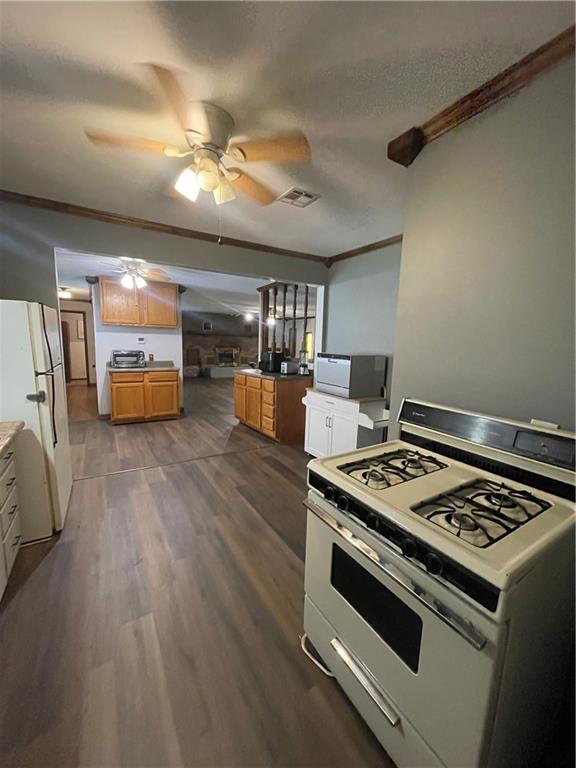 5th image of 1311 W 1St St, Coffeyville, KS 67337 | MLS# 2635011