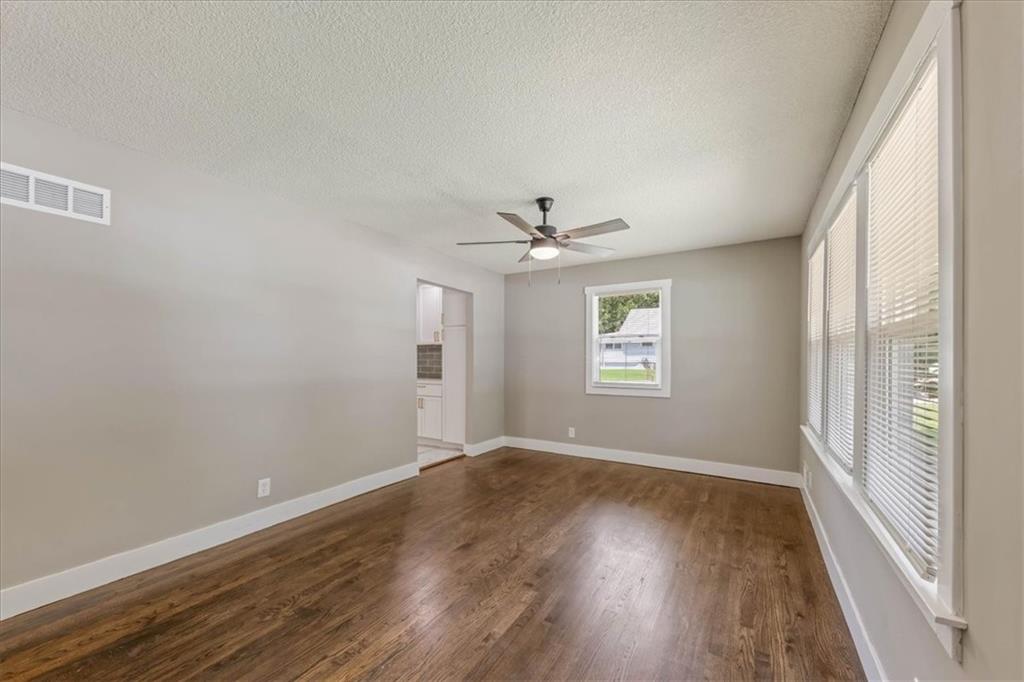 3rd image of 8116 Wayne Ave, Kansas City, MO 64131 | MLS# 2635032