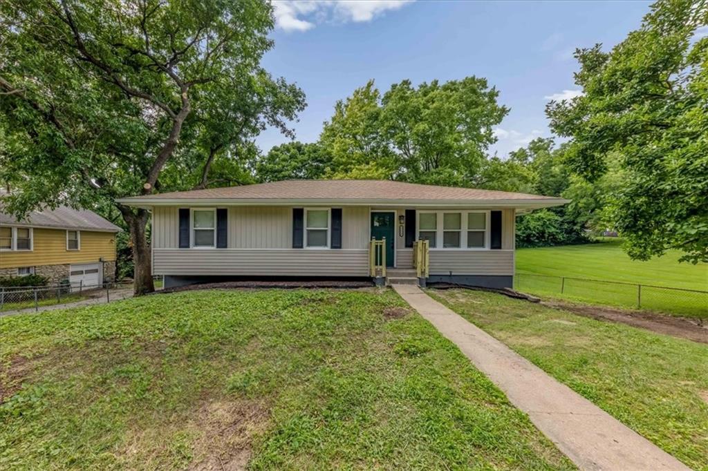 1st image of 8116 Wayne Ave, Kansas City, MO 64131 | MLS# 2635032